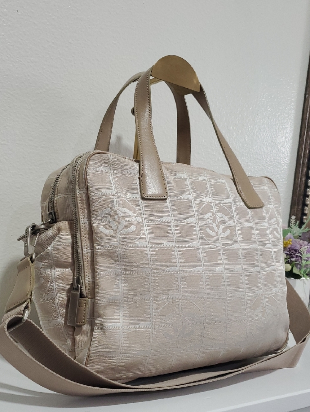 VINTAGE CHANEL Beige Nylon Jacquard Travel Line Handbag/Shoulder/Crossbody Satch - Picture 6 of 16